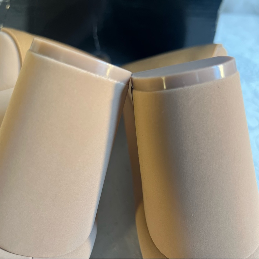 Torrid Tan and Black Women's Heels - Picture 7 of 9